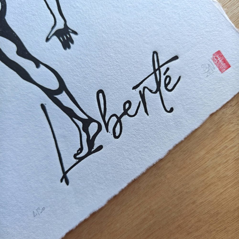 linogravure ; oeuvre originale ; atelier du lys ; Montpellier ; suzon bastide ; onirique ; rêve ; poésie ; fleurs ; liberté ; égalité ; sororité ; féministe ; féminisme ; femme ; floral